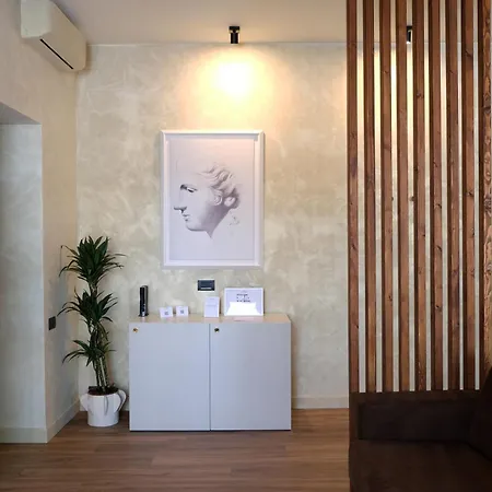 Pantheon Urbes Collection