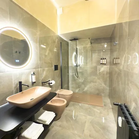 Pantheon Urbes Collection *